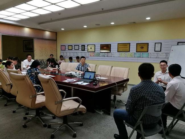 從練攤到領航 2017年深圳市亞泰光電技術新員工銷售與研發協同演練實錄
